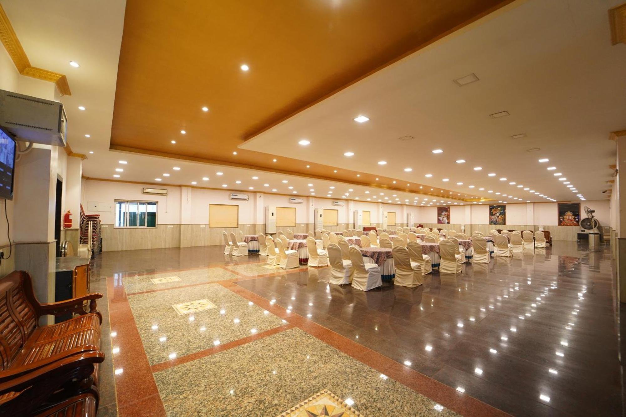 Hotel Ananta Sayana Bhubaneswar Buitenkant foto